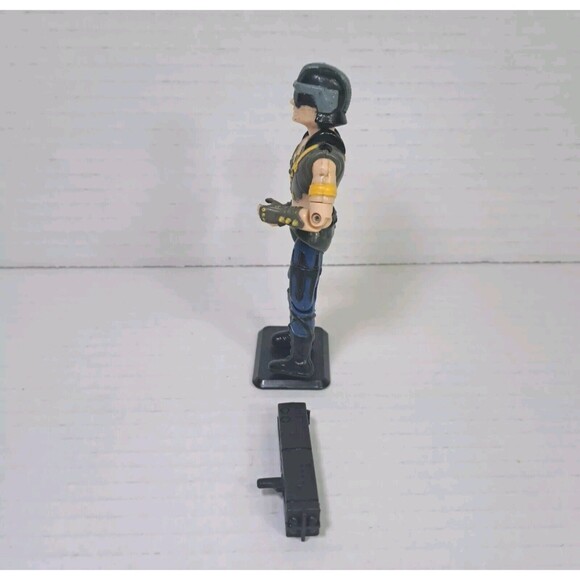 Vtg 1992 Lanard The CORPS Crowbar v3 Action Figure 3.75 Action Figure Incomplete - Picture 4 of 4